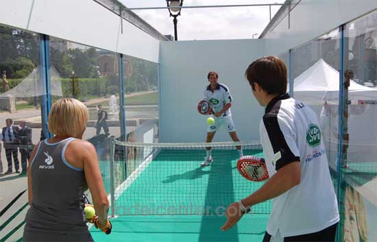 El Padel del PPT en camión y por las calles de Barcelona