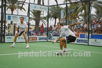 Seba y Gaby en su triunfo ante Matías y Chema