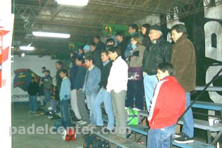 Sabado a la noche, con heladas, el p&uacute;blico aguant&oacute; hasta el &uacute;ltimo partido