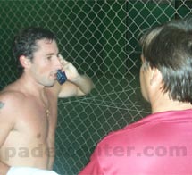 Grabiel sale al aire para todo el mundo por Padelcenter, durante la transmisi&oacute;n radial.