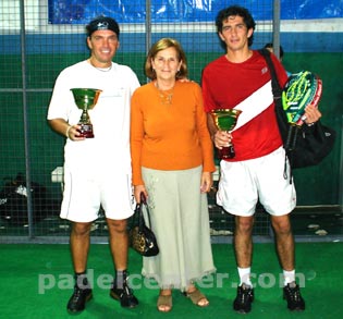 Deivid, Roby y la mam&aacute; de Roby