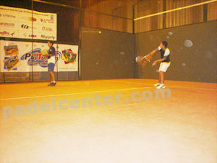 Maxi S&aacute;nchez y David Gutierrez derrotando en un partido extra&ntilde;o a los Codina.