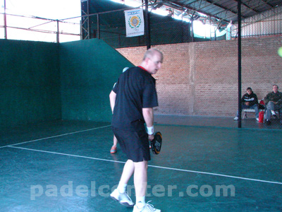 Leczycki-Zuccoli perdieron, pero el toque m&aacute;gico del drive qued&oacute; en los anales de la historia del padel del ascenso